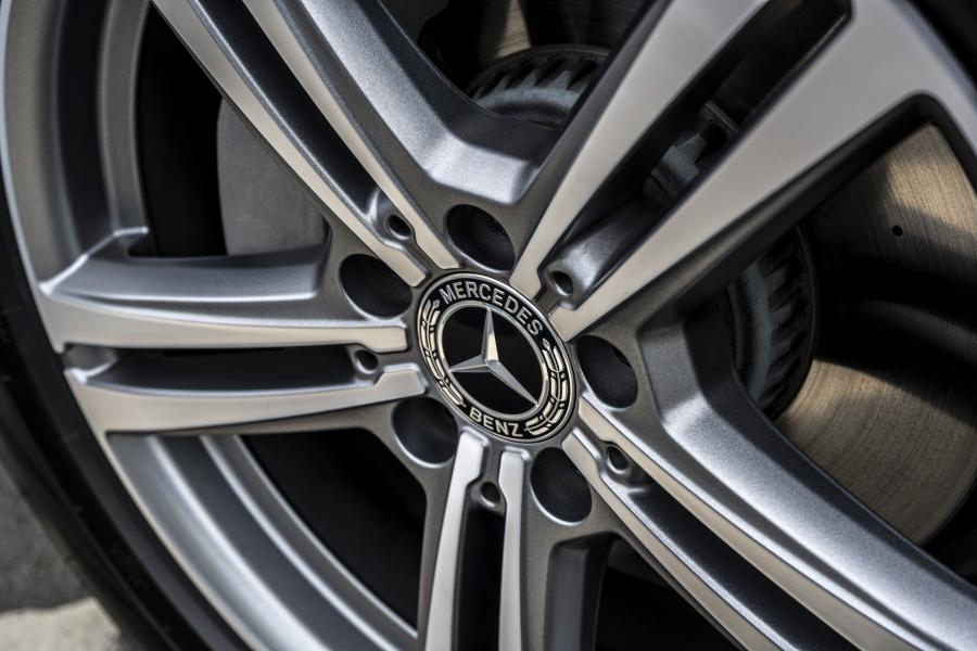 Колеса Mercedes-Benz GLC220 d 4Matic (X253) 2019 года  (UK) (фото 2 из 89)
